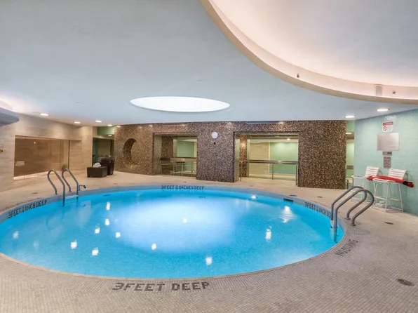 240 Riverside Boulevard image 16 of 16