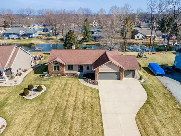 6055 S 30 W, Wolcottville, IN 46795