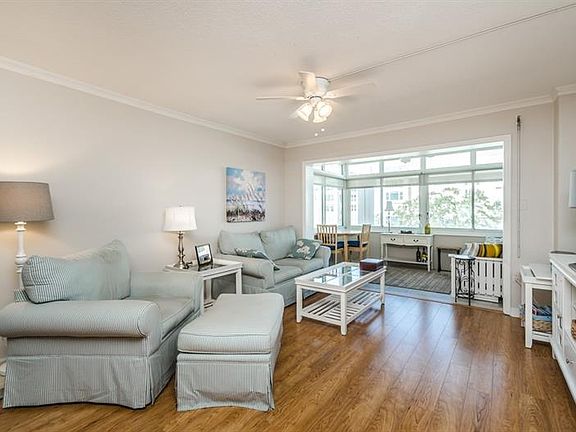 3rd image of 620 Edgewater Dr Unit 504