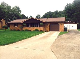 1601 Brightwood Rd SE, New Philadelphia, OH 44663