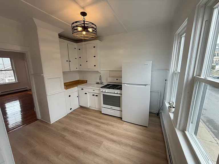 7 N Green St #3 — Photo 21