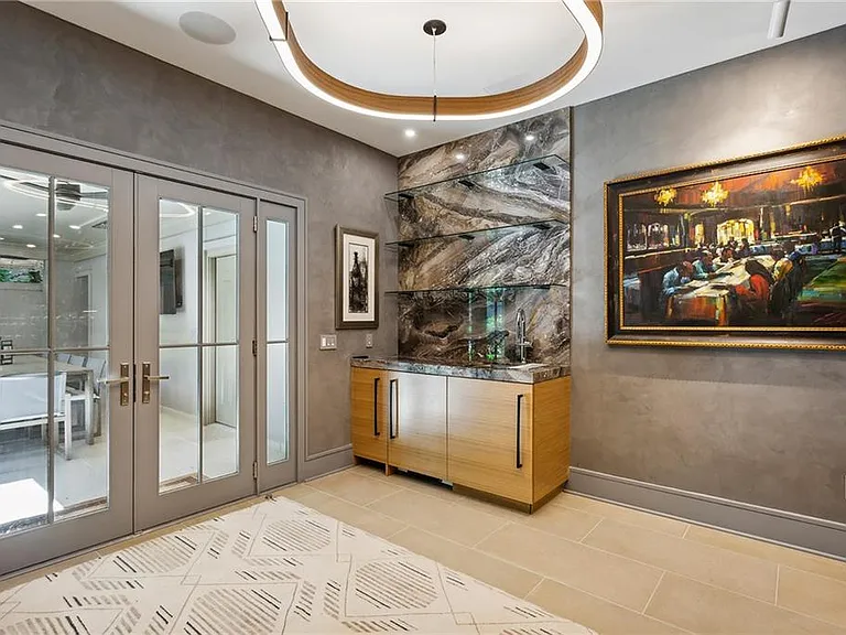 2525 Peachtree Rd NE #32 — Photo 40