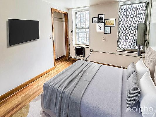 3rd image of 83 Allen St #2A