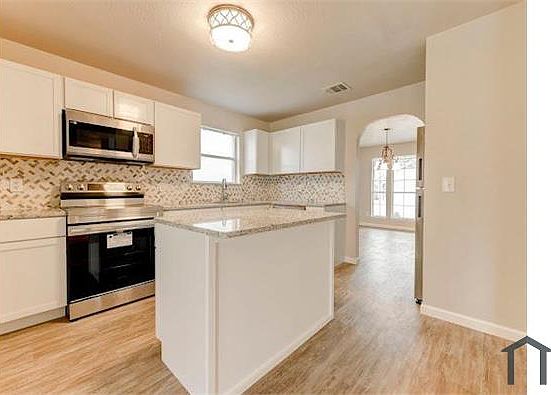 1st image of 4713 Causeway Ct