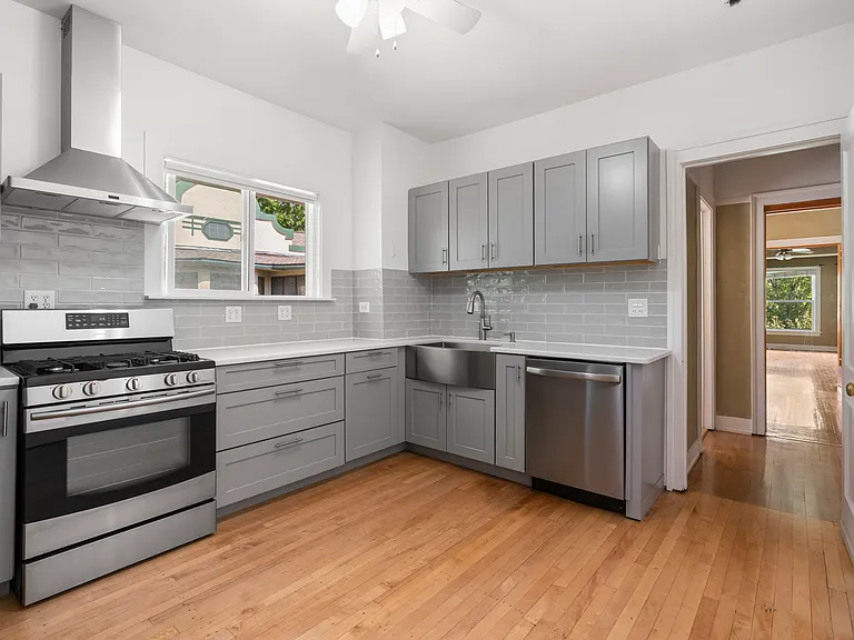 309 Chicago Ave #2 — Photo 14
