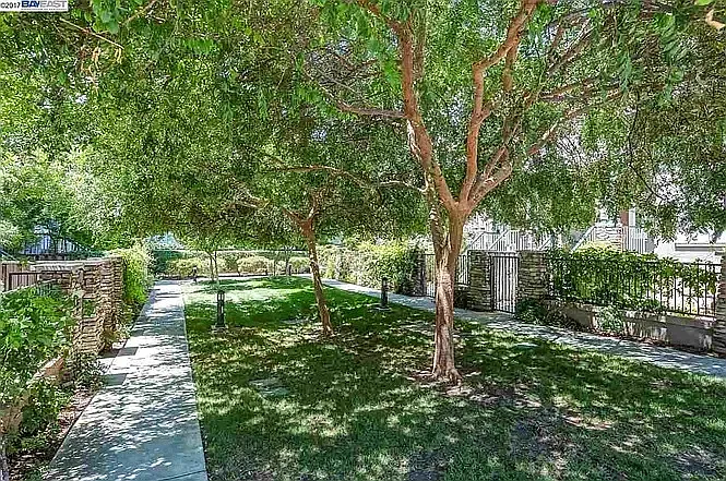 3567 Shadowbrook Ter — Photo 20