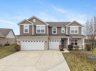 4617 W Chert Dr, New Palestine, IN 46163