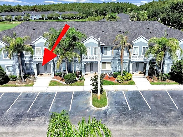 18126 Paradise Point Dr — Photo 2