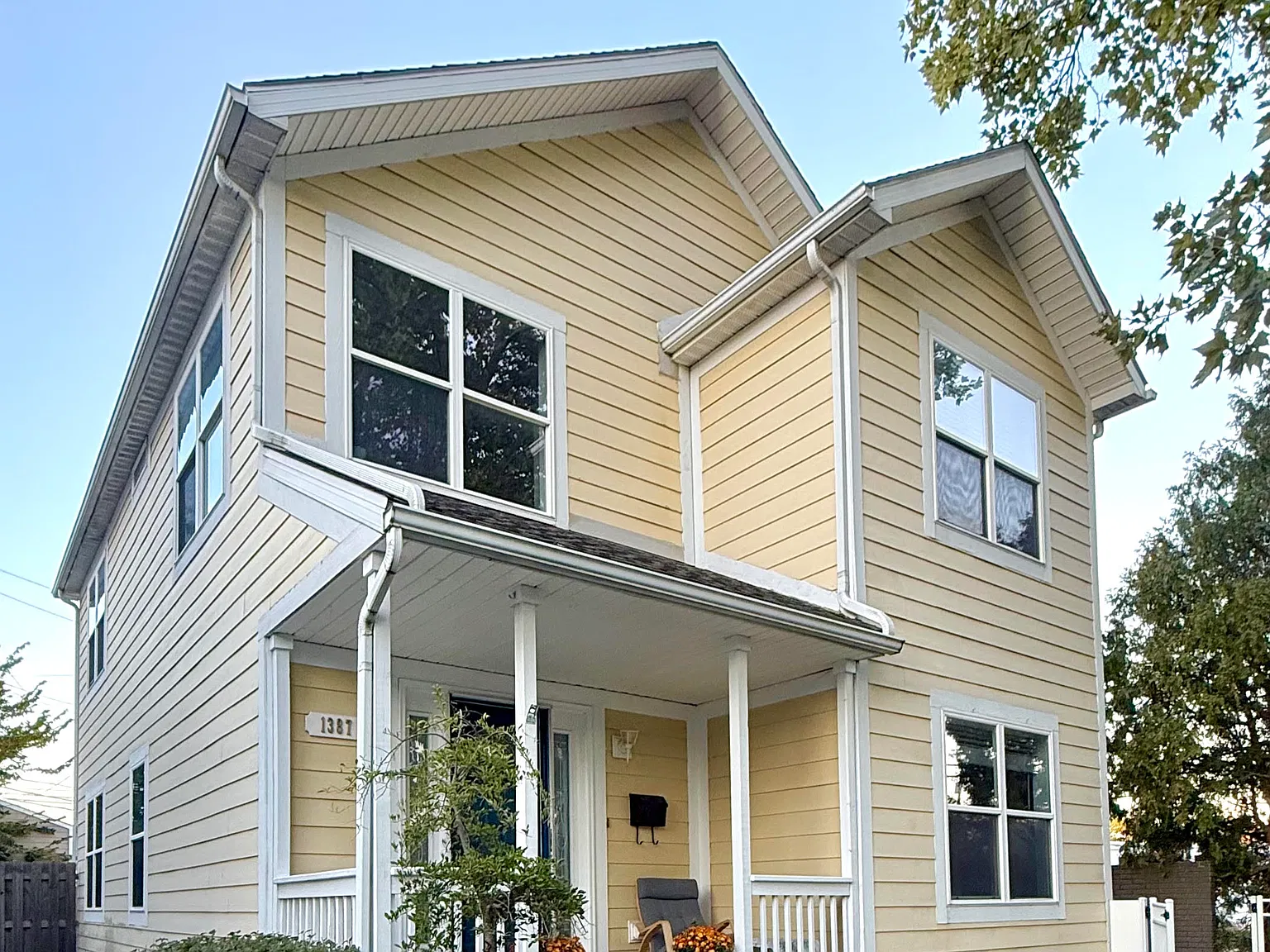 3 bed, 1859 sqft, $4,700 — Photo 1