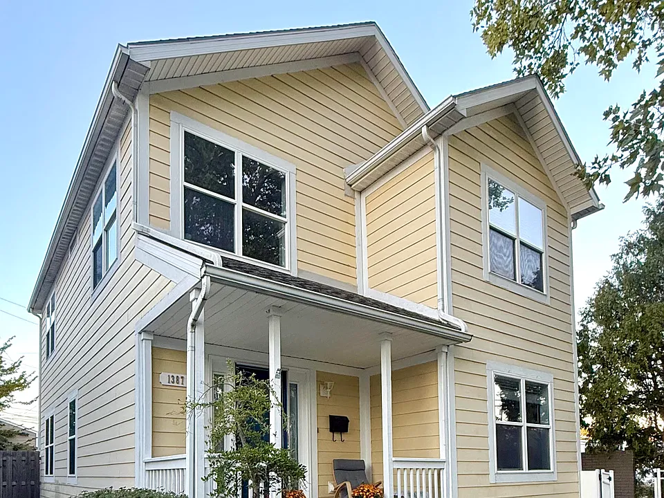 1387 Smith Ave