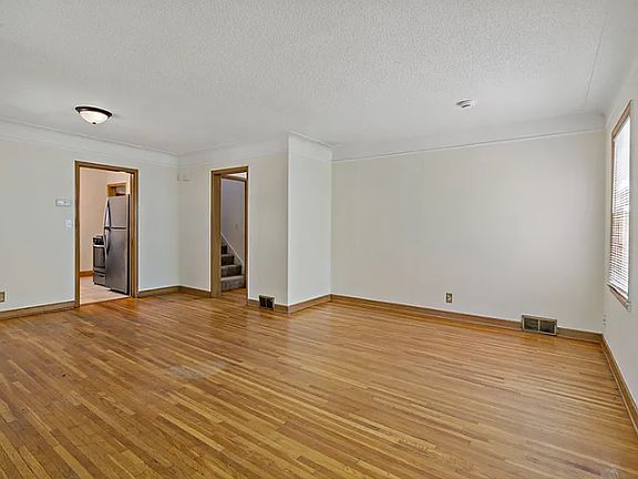 2nd image of 2549 35th Ave S