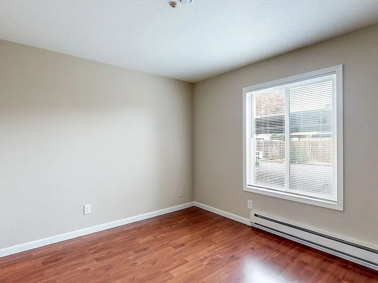2305 McBride Ln — Photo 22