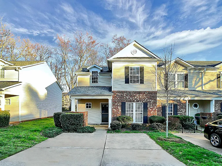 1332 Anthem Ct — Photo 2