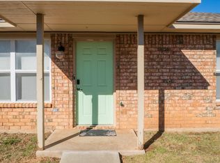 7946 NW Crossland Cir #7946, Lawton, OK 73505