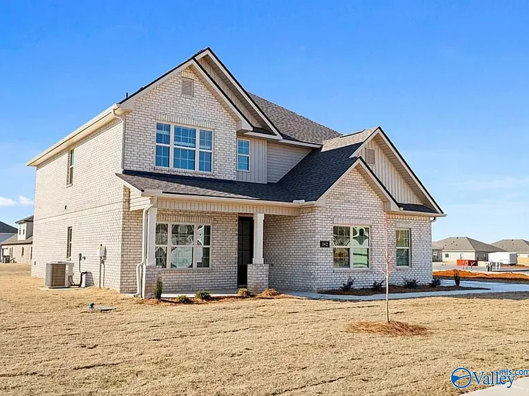 142 Ivy Vine Dr — Photo 2