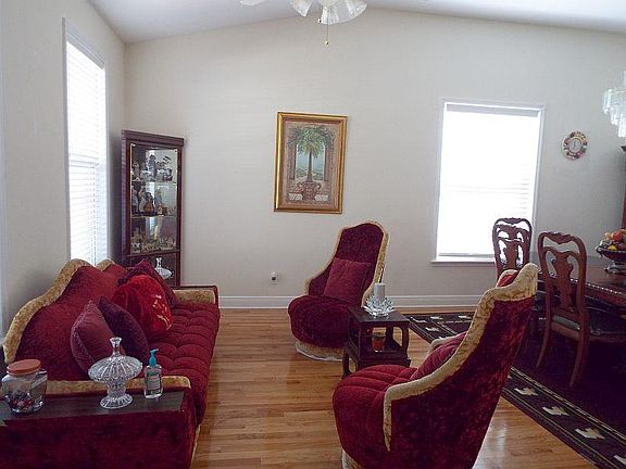 4th image of 3343 Cameron Chase Dr