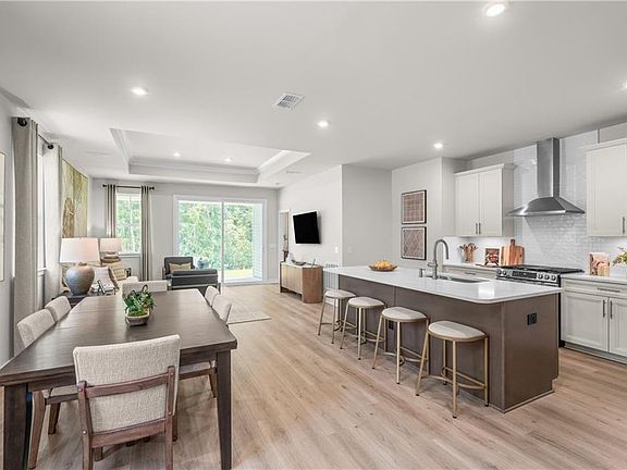 3rd image of 17503 McCotter Lane Cpe