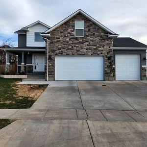121 Chandler Ln, Evanston, WY, 82930