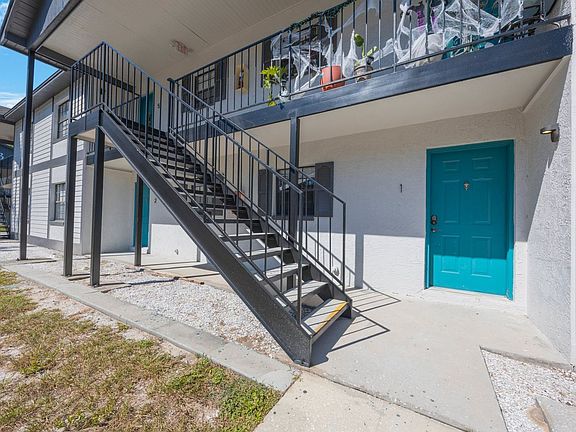 3rd image of 500 9th Ave S #A1