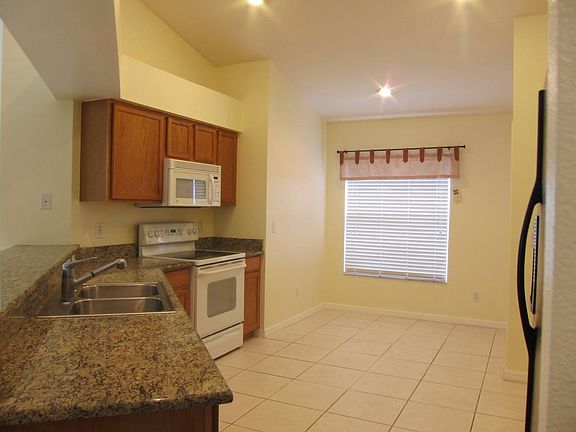 Granite Counter, Bar, Breakfast Nook