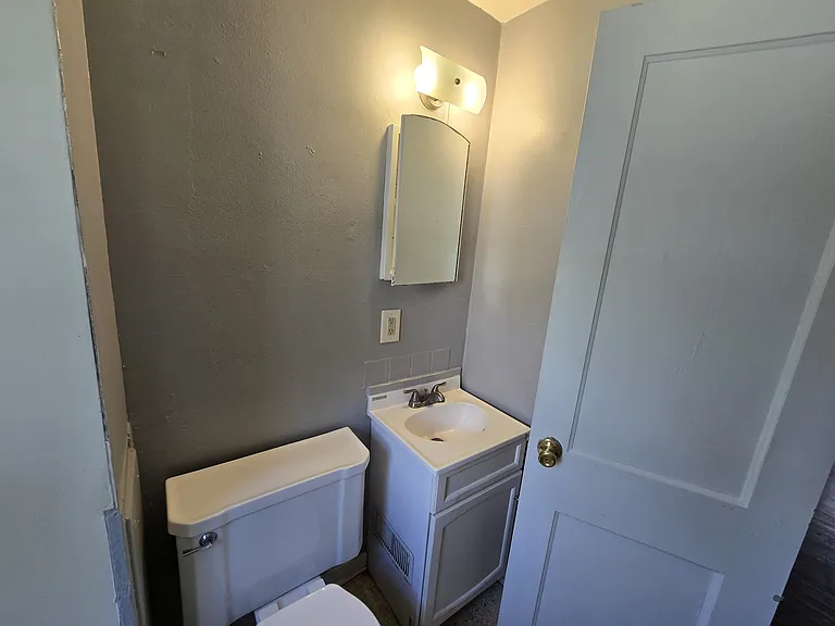 227 Madison St — Photo 22
