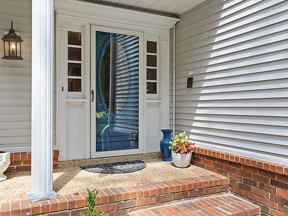 3rd image of 2553 Germanwood Ln