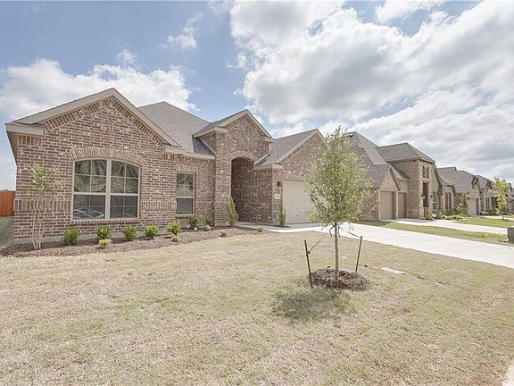 3rd image of 244 Prairie Oak Ct