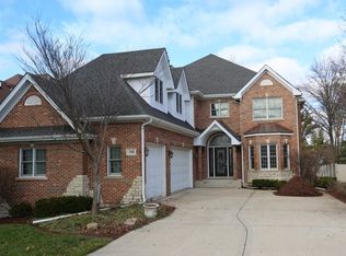 238 W 61st St, Westmont, IL 60559