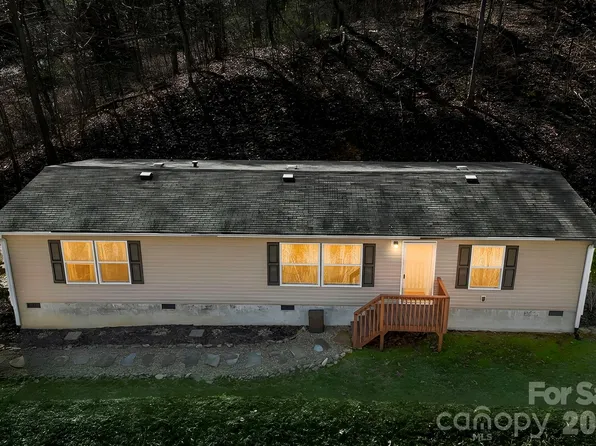 256 Inglewood Cove Rd, Waynesville, NC 28786