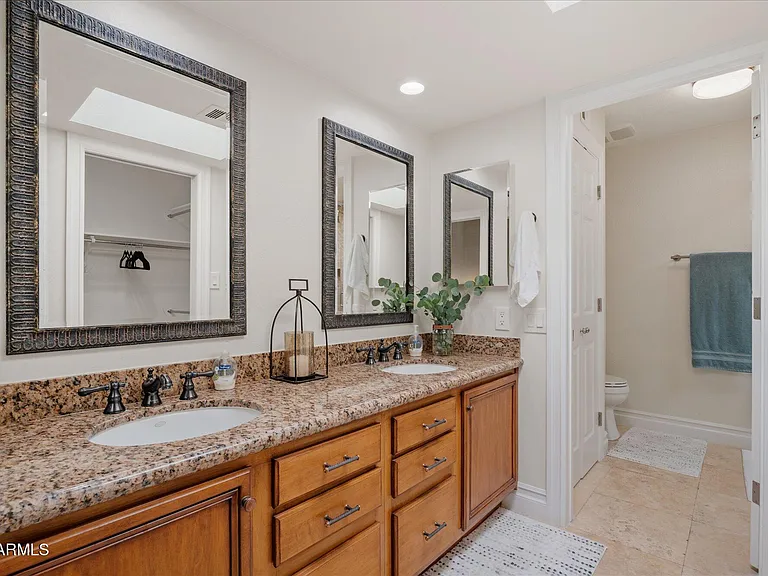 5805 N 24th Pl — Photo 19