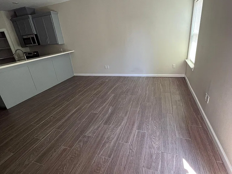 3608 Hawthorne Ave #4 — Photo 3