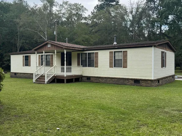 251 Windwood Ln, Moncks Corner, SC 29461