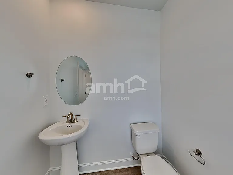 116 Punderson Dr — Photo 7