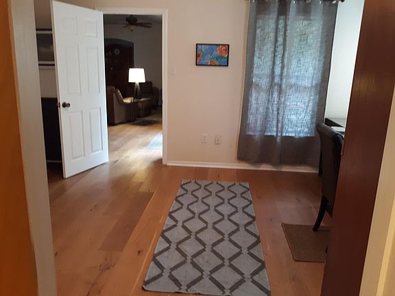 5th image of 1813 Medio Calle APT B