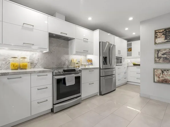 230 Elm Wood Ct, Los Gatos, CA 95032
