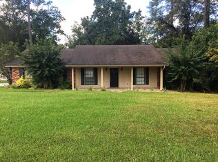 2233 Oakgrove Cir, Valdosta, GA 31602