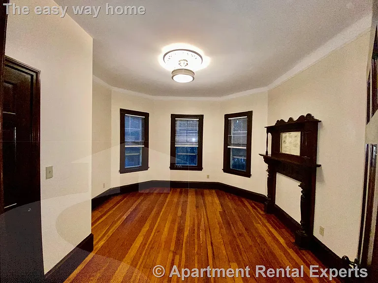 11 Lesley Ave #2 — Photo 4