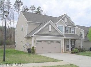 2596 Leighswood Dr, Winston Salem, NC 27106