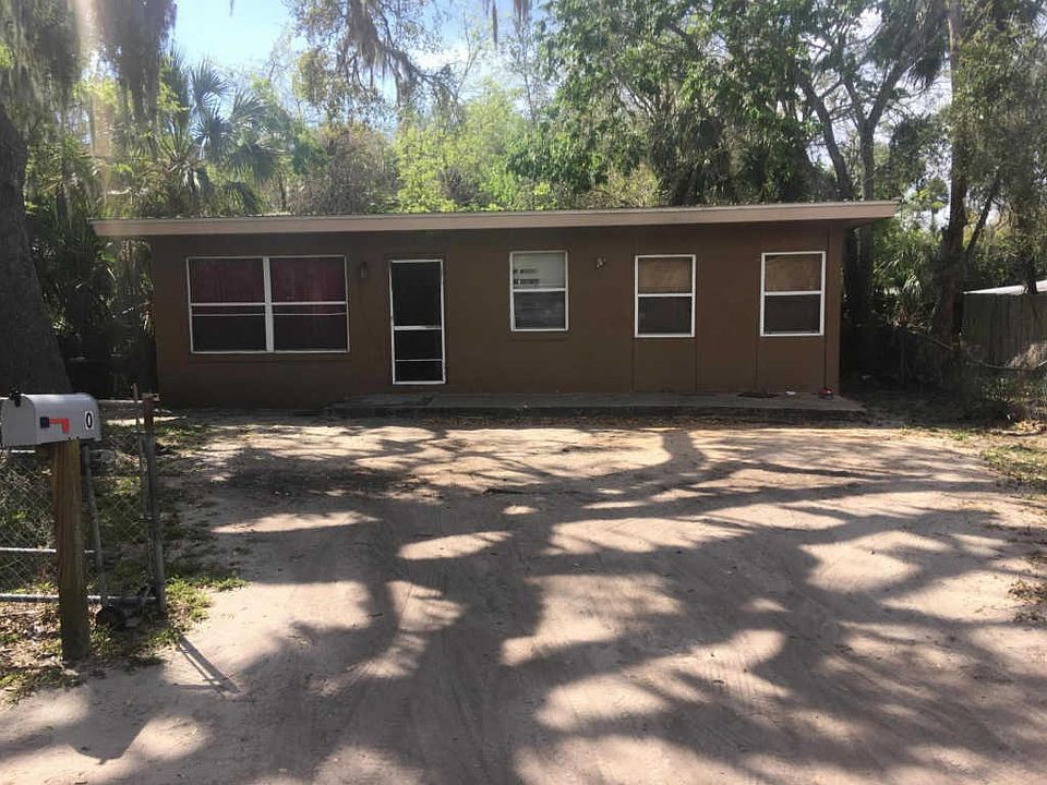 1st image of 610 School St