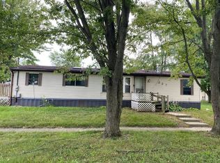 237 Columbia St, Hicksville, OH 43526