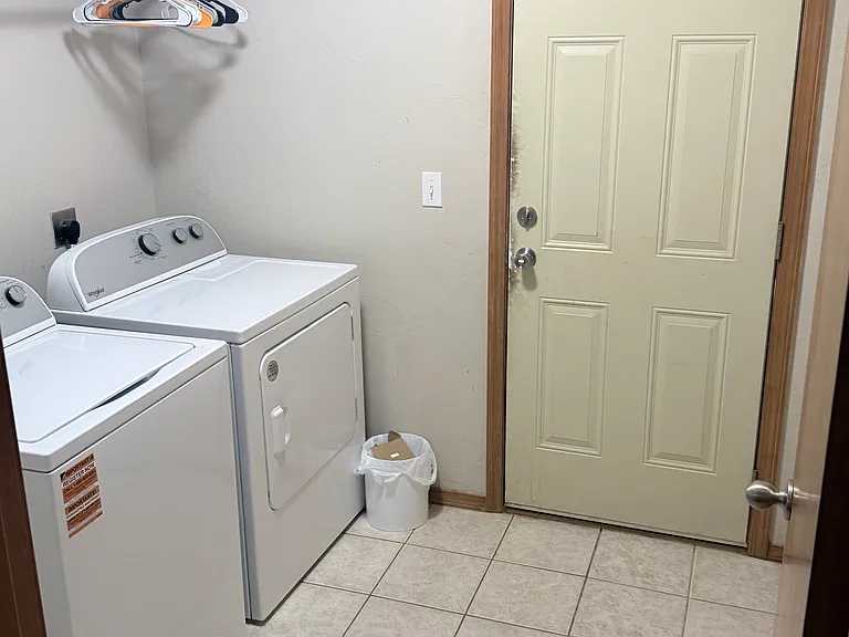 818 E Kc Ct — Photo 5