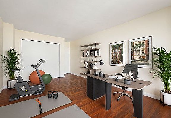 4th image of 104-60 Queens Blvd #18J