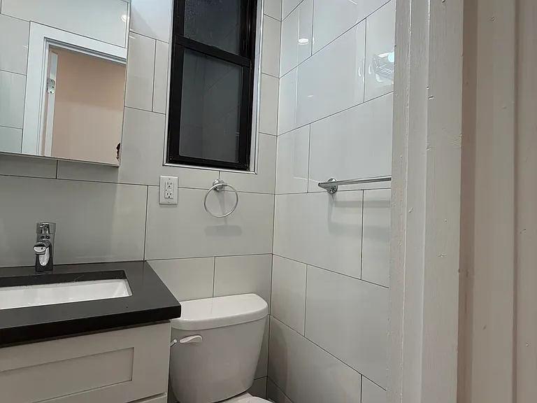 1603 York Ave #2A — Photo 7