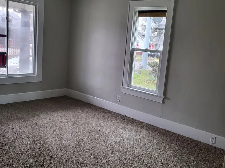 1104 Adams Ave — Photo 12