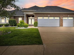 1007 Morgan Meadow Dr, Wentzville, MO 63385