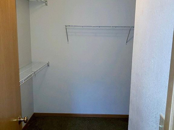 3rd image of 6145 Courtly Alcove