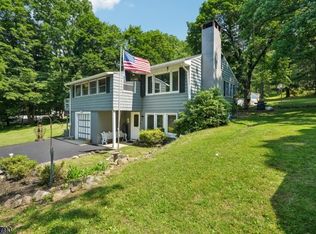 14 Bunnvale Rd, Califon, NJ 07830