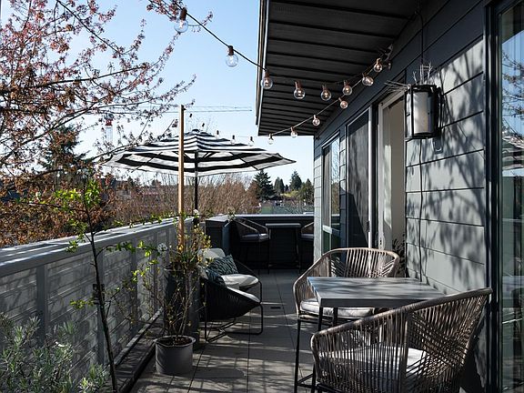 5th image of 683 E 27th Ave Penthouse 1