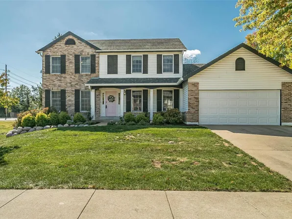 971 Kinsale Dr, Ballwin, MO 63021