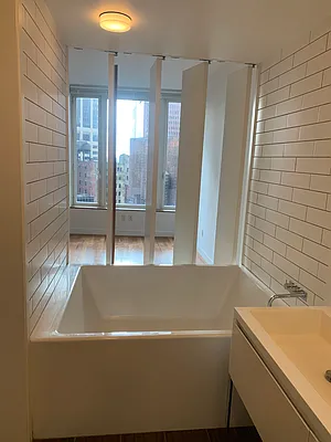 Rented by BROKR.COM | media 2